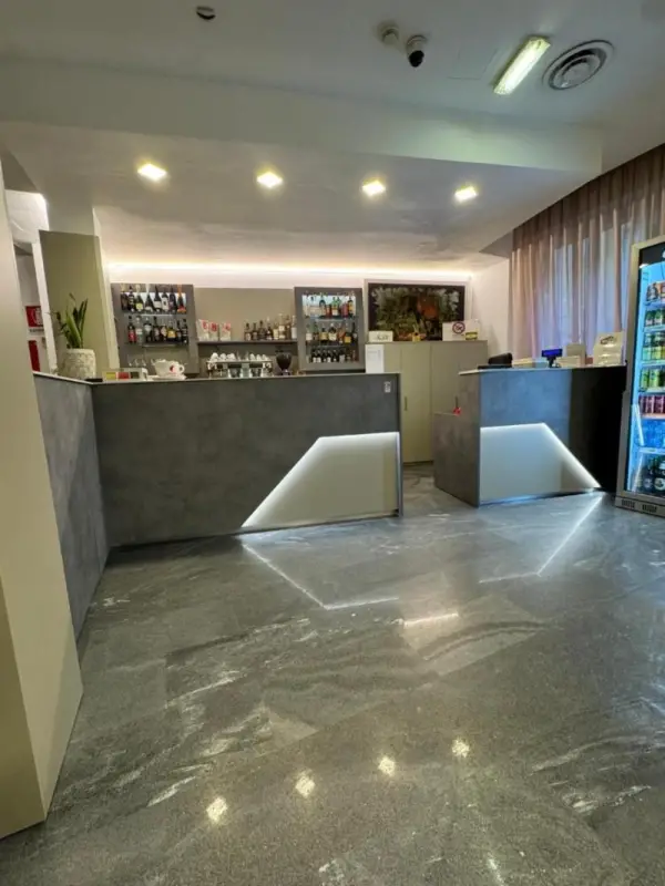 Hotel Parma 9